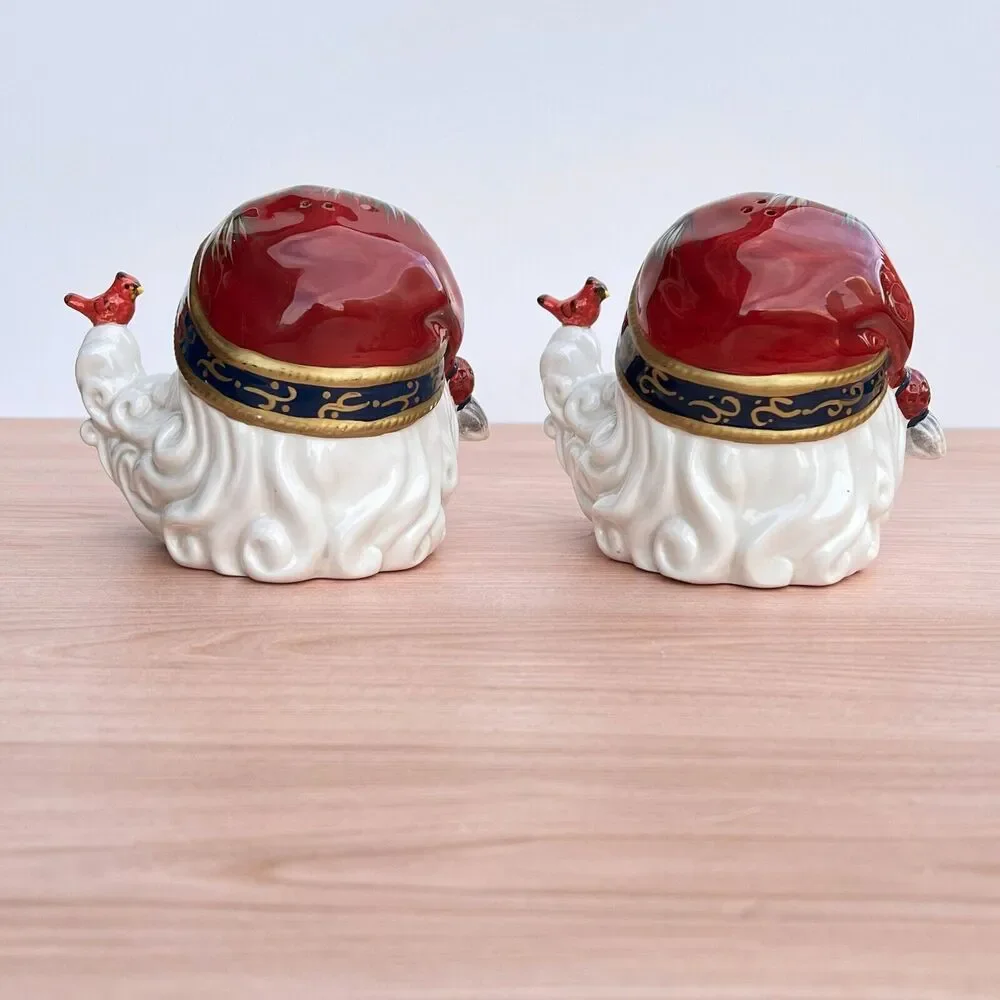 Hand Painted Santa Claus Salt & Pepper Christmas Shaker Set Large 4.5